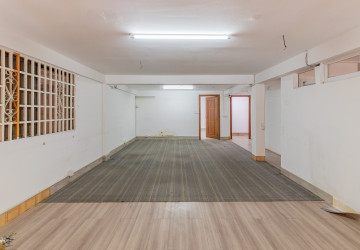 240 Sqm Retail Space For Rent - Tonle Bassac, Phnom Penh thumbnail