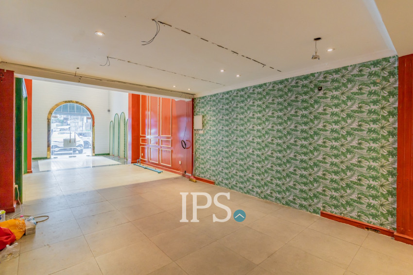 240 Sqm Retail Space For Rent - Tonle Bassac, Phnom Penh