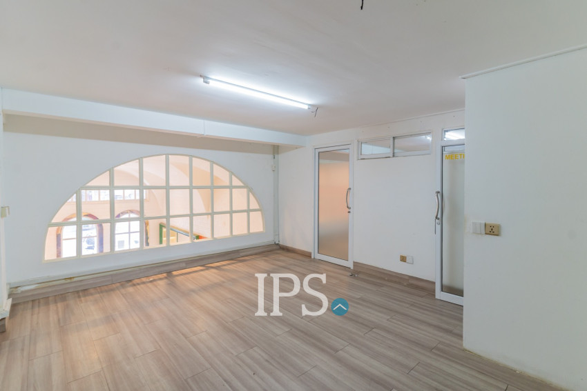 240 Sqm Retail Space For Rent - Tonle Bassac, Phnom Penh