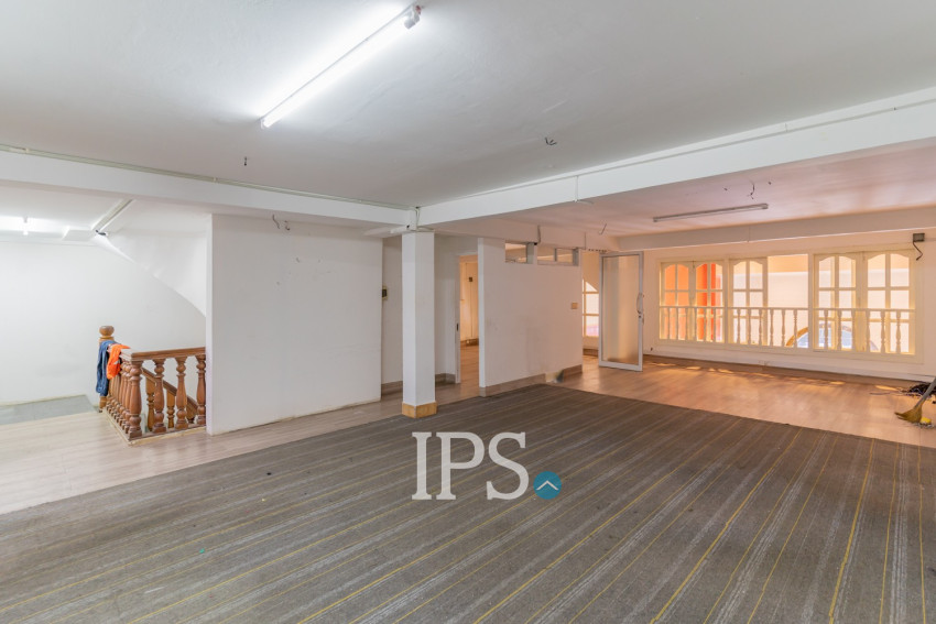 240 Sqm Retail Space For Rent - Tonle Bassac, Phnom Penh