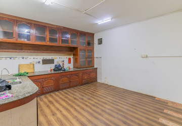 240 Sqm Retail Space For Rent - Tonle Bassac, Phnom Penh thumbnail