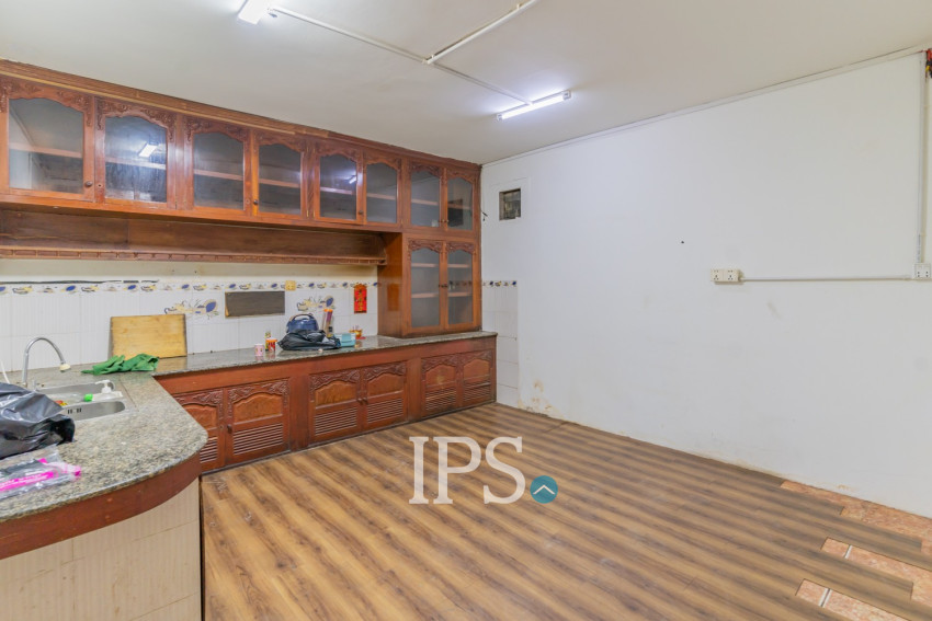 240 Sqm Retail Space For Rent - Tonle Bassac, Phnom Penh