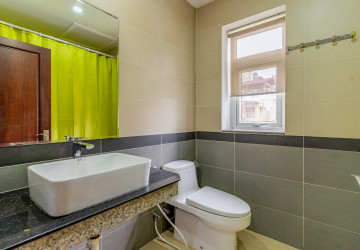 2 Bedroom Serviced Apartment - Veal Vong, Phnom Penh thumbnail