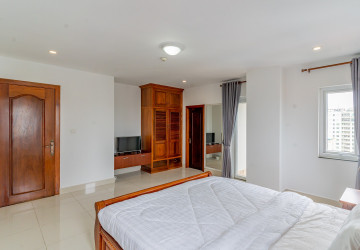 4 Bedroom Serviced Apartment For Rent - Veal Vong, Phnom Penh thumbnail