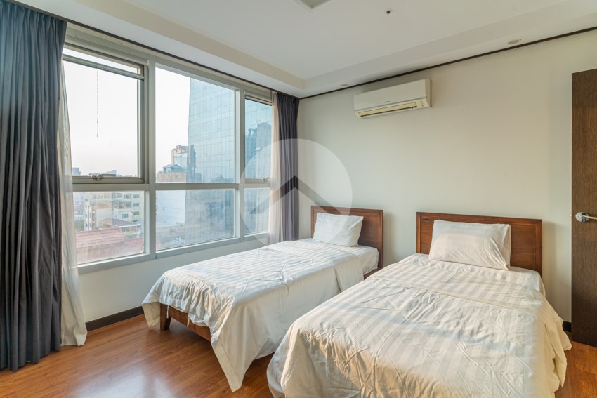 3 Bedroom Condo For Rent - Decastle Royal, BKK1,  Phnom Penh