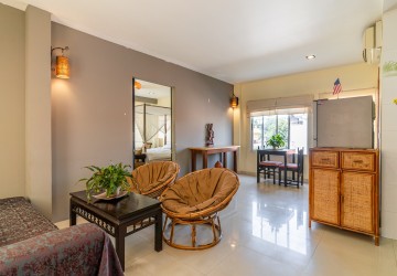 1 Bedroom Apartment For Rent - BKK1, Phnom Penh thumbnail