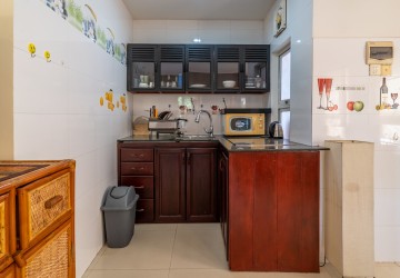 1 Bedroom Apartment For Rent - BKK1, Phnom Penh thumbnail