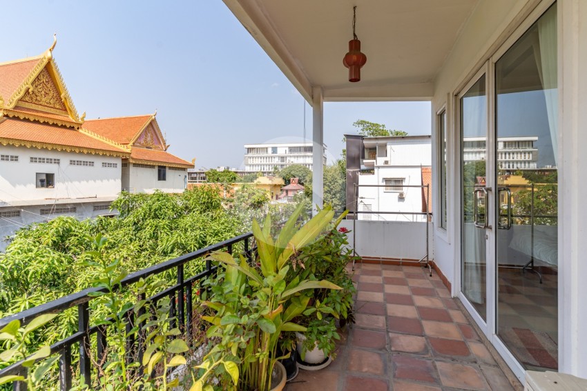 1 Bedroom Apartment For Rent - BKK1, Phnom Penh