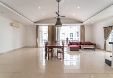 3 Bedroom Serviced Apartment For Rent - Tonle Bassac, Phnom Penh thumbnail