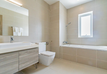 2 Bedroom Serviced Apartment For Rent - Tumnup Teuk, Phnom Penh thumbnail