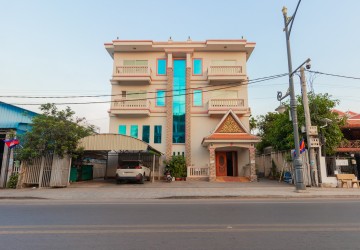 1 Bedroom Apartment For Rent - Slor Kram, Siem Reap thumbnail