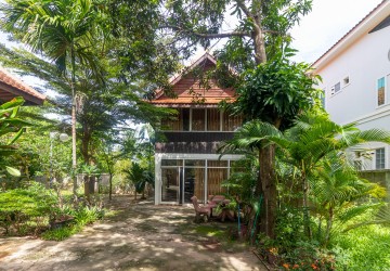 6 Bedroom Villa For Rent - Sala Kamreuk, Siem Reap thumbnail