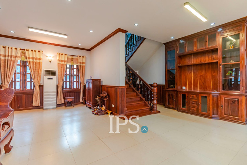 4 Bedroom Villa for Rent- Sala Kamreuk, Siem Reap