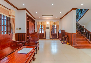 4 Bedroom Villa for Rent- Sala Kamreuk, Siem Reap thumbnail