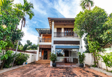 4 Bedroom Villa for Rent- Sala Kamreuk, Siem Reap thumbnail
