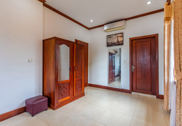 4 Bedroom Villa for Rent- Sala Kamreuk, Siem Reap thumbnail