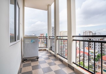 2 Bedrooms Apartment For Rent - BKK2, Phnom Penh thumbnail