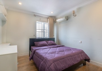 2 Bedrooms Apartment For Rent - BKK2, Phnom Penh thumbnail