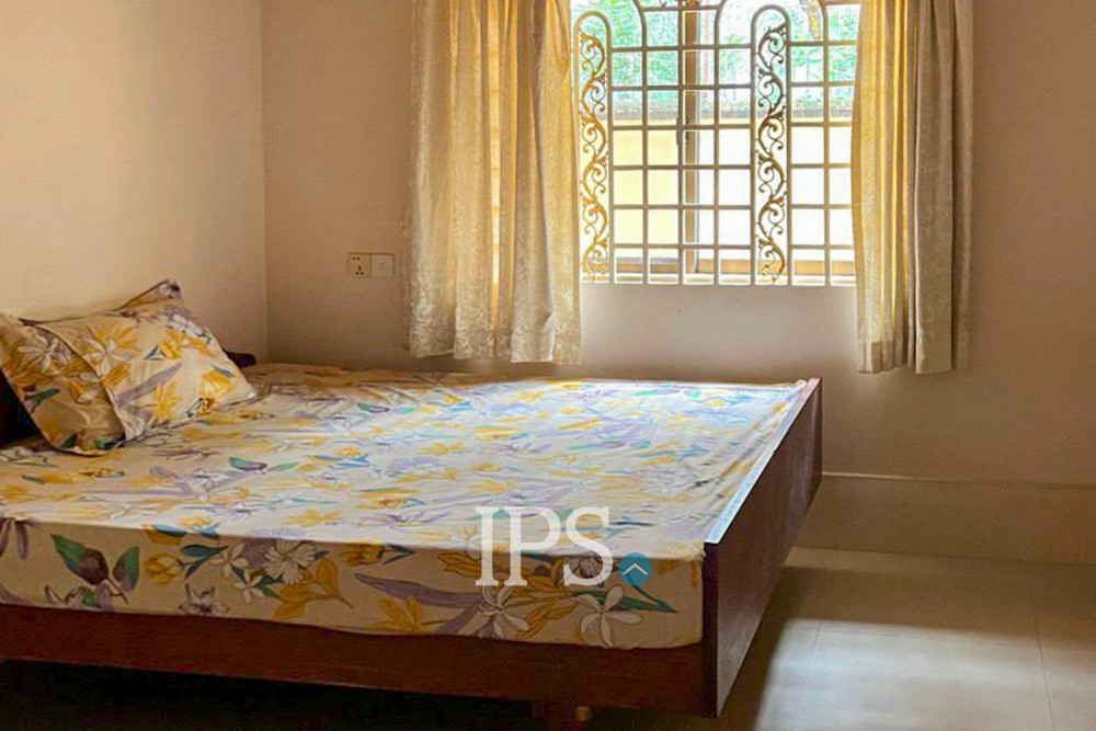6 Bedroom House For Rent - Svay Dangkum, Siem Reap - Image 14