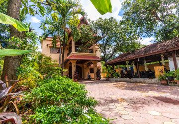 6 Bedroom House For Rent - Svay Dangkum, Siem Reap thumbnail