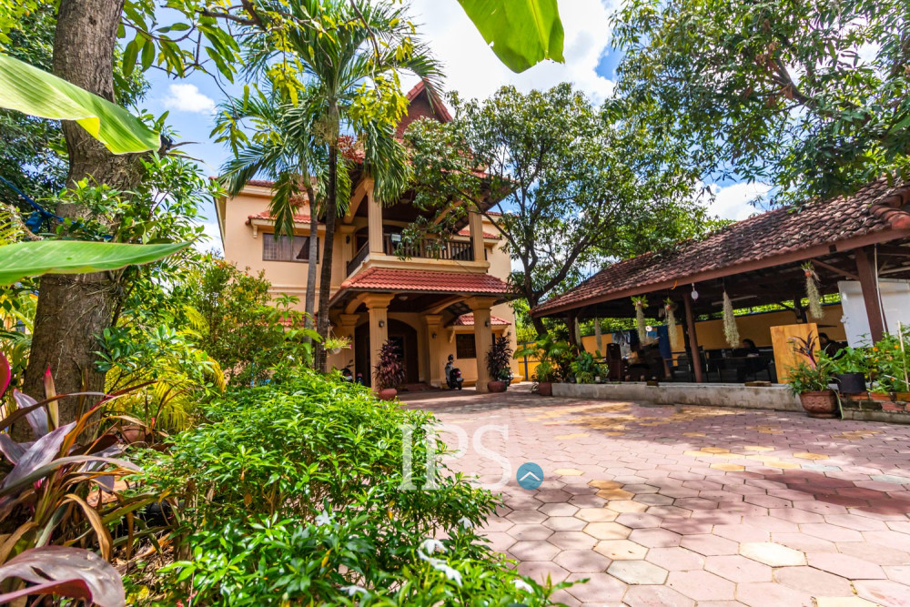 6 Bedroom House For Rent - Svay Dangkum, Siem Reap - Image 22