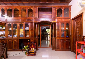 6 Bedroom House For Rent - Svay Dangkum, Siem Reap thumbnail
