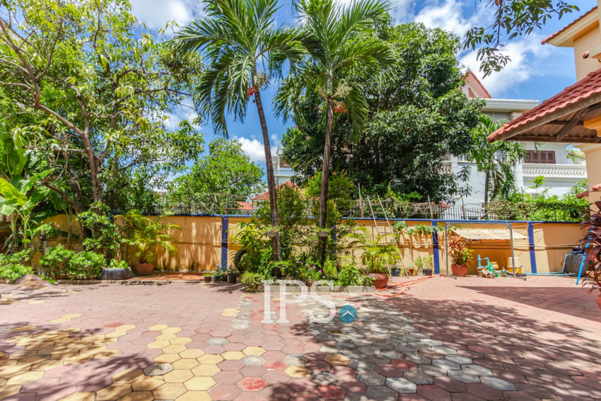 6 Bedroom House For Rent - Svay Dangkum, Siem Reap