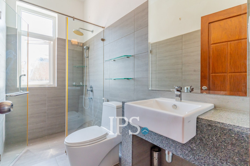 2 Bedroom Serviced Apartment For Rent - Chakto Mukh, Phnom Penh