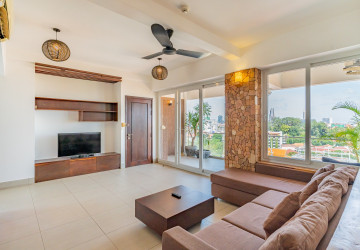 2 Bedroom Serviced Apartment For Rent - Chakto Mukh, Phnom Penh thumbnail