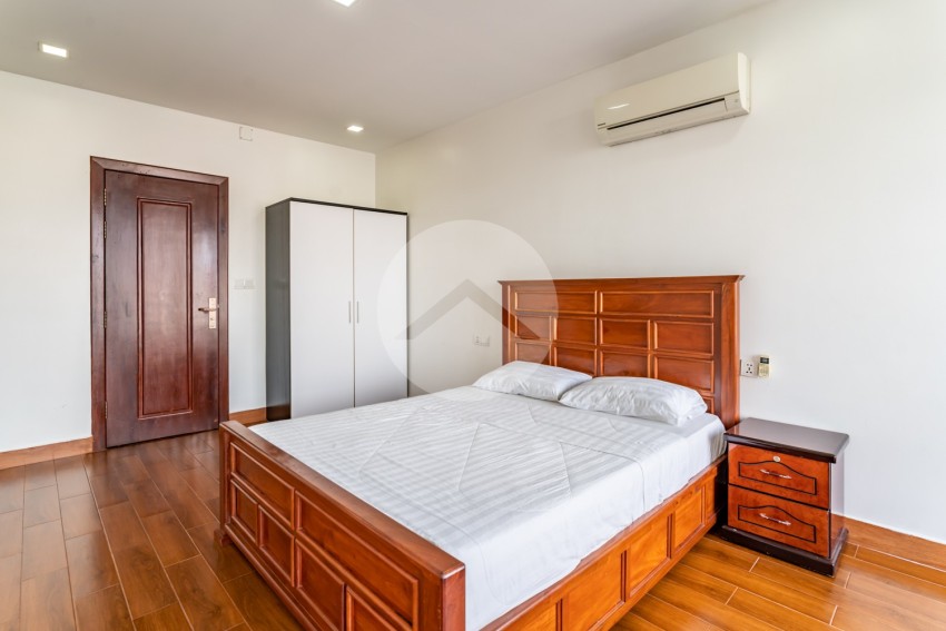 2 Bedroom Serviced Apartment For Rent - Tonle Bassac, Phnom Penh