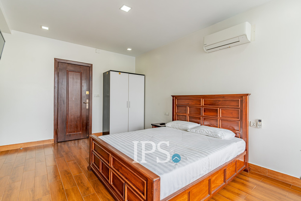 2 Bedroom Serviced Apartment For Rent - Tonle Bassac, Phnom Penh - Image 9