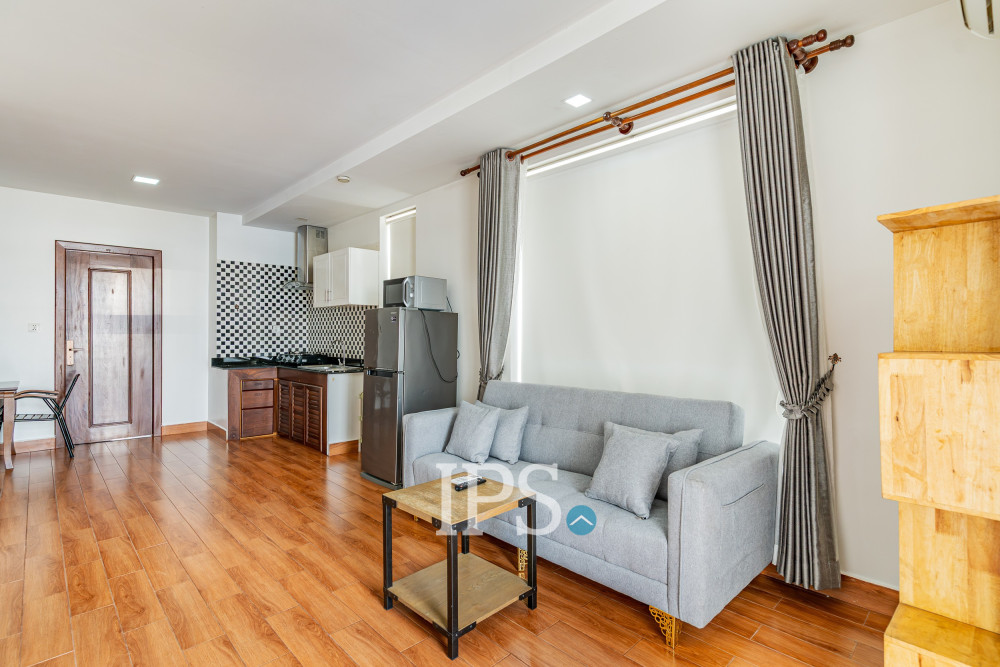 2 Bedroom Serviced Apartment For Rent - Tonle Bassac, Phnom Penh - Image 4
