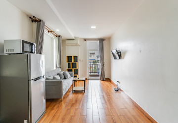 2 Bedroom Serviced Apartment For Rent - Tonle Bassac, Phnom Penh - Image 2