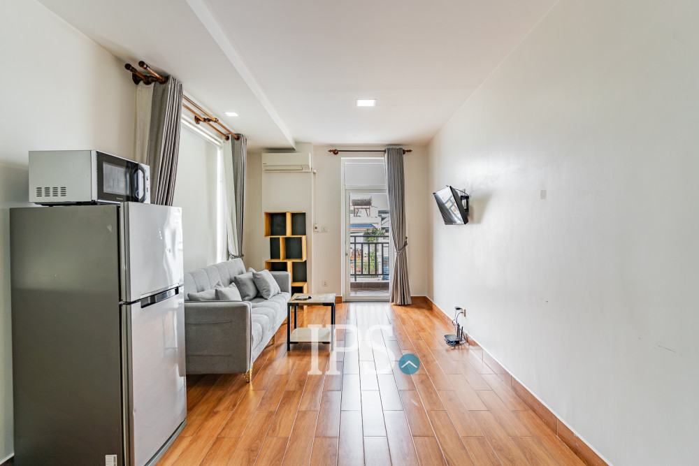 2 Bedroom Serviced Apartment For Rent - Tonle Bassac, Phnom Penh - Image 2