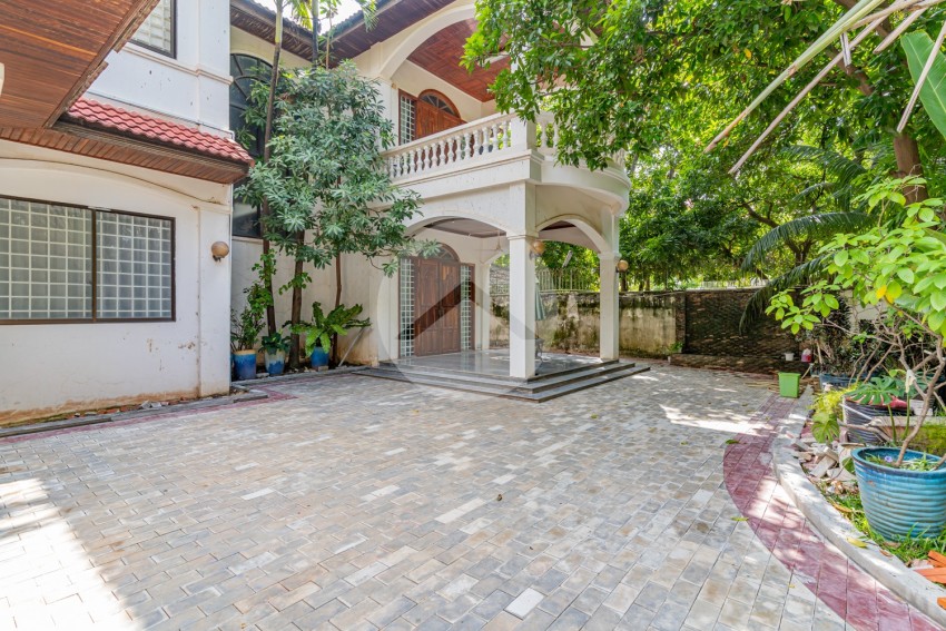 5 Bedroom Villa For Rent - Toul Kork, Phnom Penh