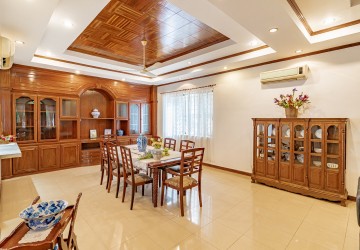 5 Bedroom Villa For Rent - Toul Kork, Phnom Penh thumbnail