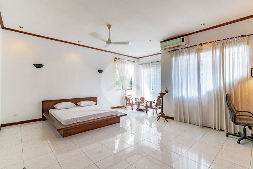 5 Bedroom Villa For Rent - Toul Kork, Phnom Penh