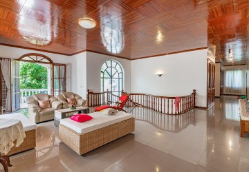 5 Bedroom Villa For Rent - Toul Kork, Phnom Penh thumbnail