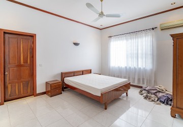 5 Bedroom Villa For Rent - Toul Kork, Phnom Penh thumbnail