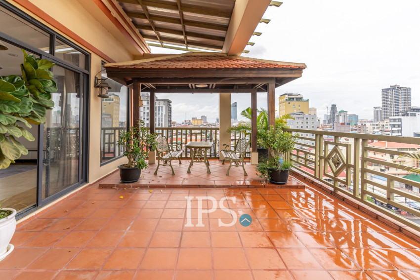 3 Bedroom Serviced Penthouse For Rent - Beoung Prolit, Phnom Penh