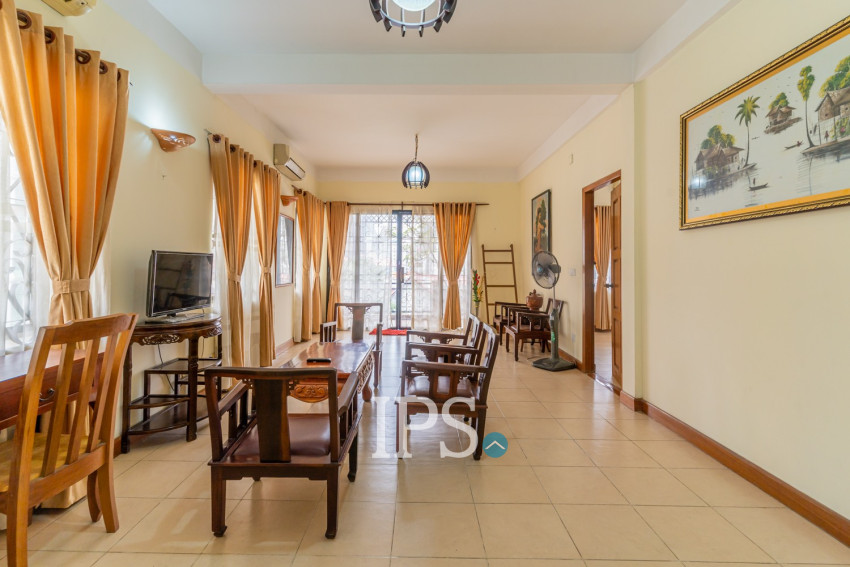 3 Bedroom Apartment For Rent - Tonle Bassac, Phnom Penh