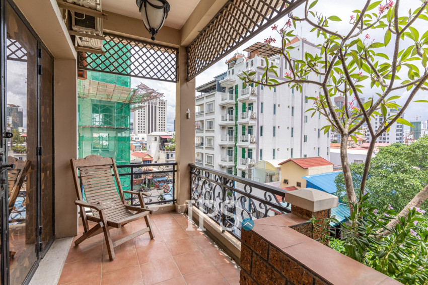 3 Bedroom Apartment For Rent - Tonle Bassac, Phnom Penh