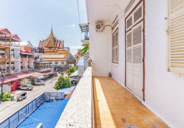 Renovated 2 Bedroom Apartment For Rent - Srah Chork, Phnom Penh thumbnail