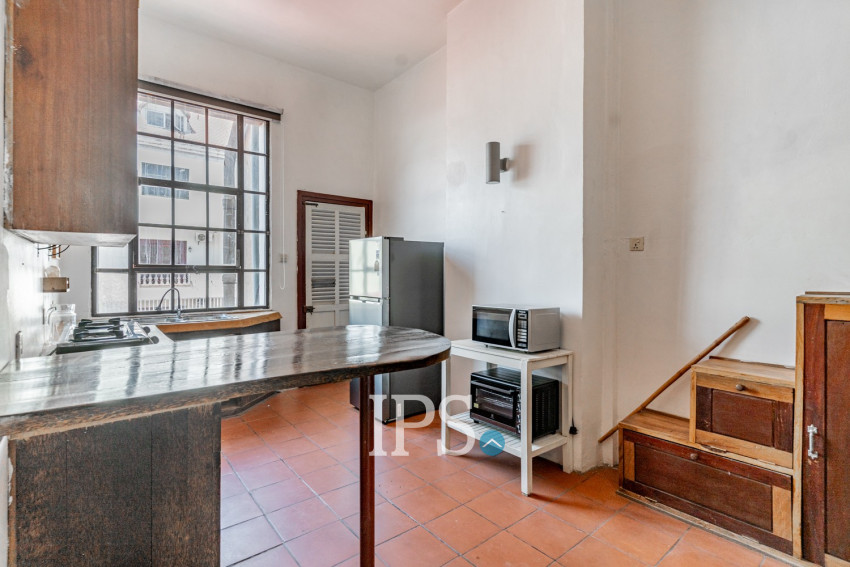 Renovated 2 Bedroom Apartment For Rent - Srah Chork, Phnom Penh