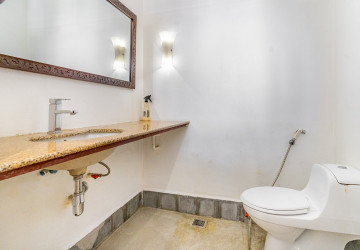 Renovated 2 Bedroom Apartment For Rent - Srah Chork, Phnom Penh thumbnail