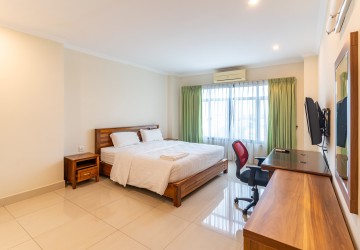 1 Bedroom Serviced Apartment For Rent - BKK1, Phnom Penh thumbnail