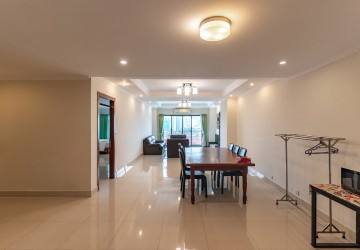 1 Bedroom Serviced Apartment For Rent - BKK1, Phnom Penh thumbnail