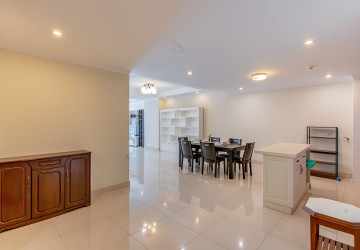 1 Bedroom Serviced Apartment For Rent - BKK1, Phnom Penh thumbnail