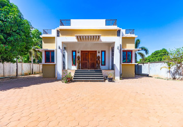 3 Bedroom Villa For Rent - Chreav , Siem Reap thumbnail