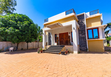 3 Bedroom Villa For Rent - Chreav , Siem Reap thumbnail